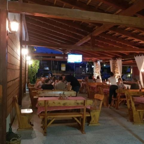 H&S Mobile Home Privlaka  Zewnętrze zdjęcie